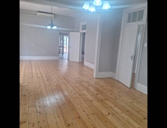 2 BEDROOM HOUSE TO LET IN ESSENWOOD